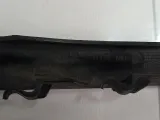 Накладка решетки стеклоочистителя правая Renault Logan 668223701R