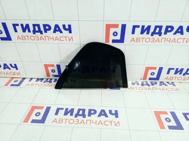 Стекло двери задней левой Renault Logan 822636739R