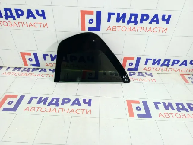 Стекло двери задней правой Renault Logan 822621008R