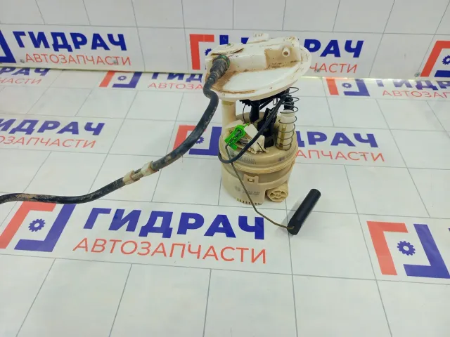 Насос топливный Renault Logan 172022047R