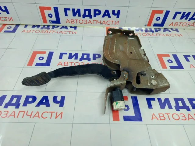 Педаль тормоза Renault Logan 465014380R