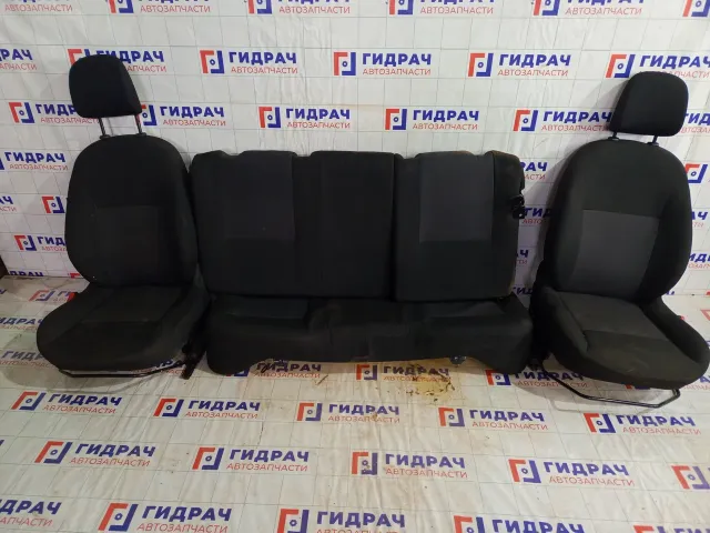 Сиденье комплект Renault Logan