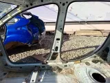 Порог со стойкой правый Renault Logan 760122451R