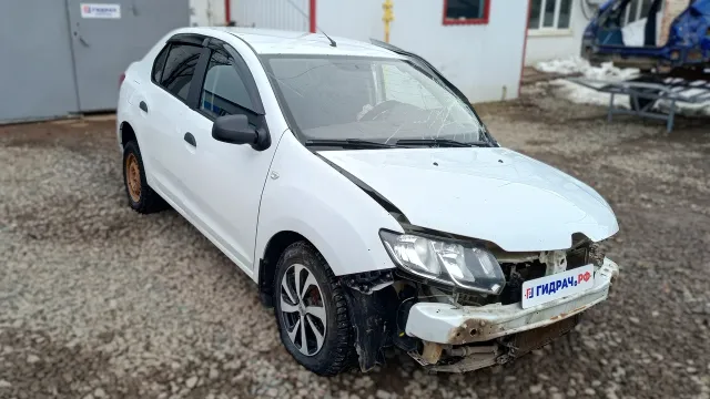 Автомобиль Renault Logan  в разборе