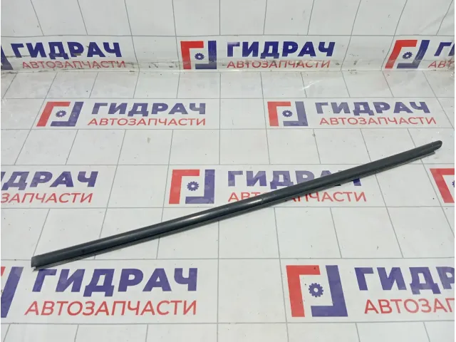 Накладка стекла переднего левого Renault Logan 808210417R