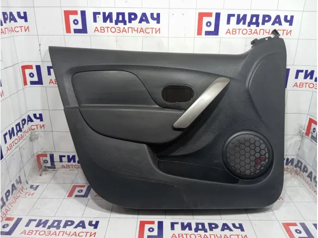 Обшивка двери передней левой Renault Logan 809017481R