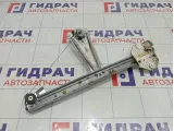 Стеклоподъемник механический задний правый Renault Logan 827202131R