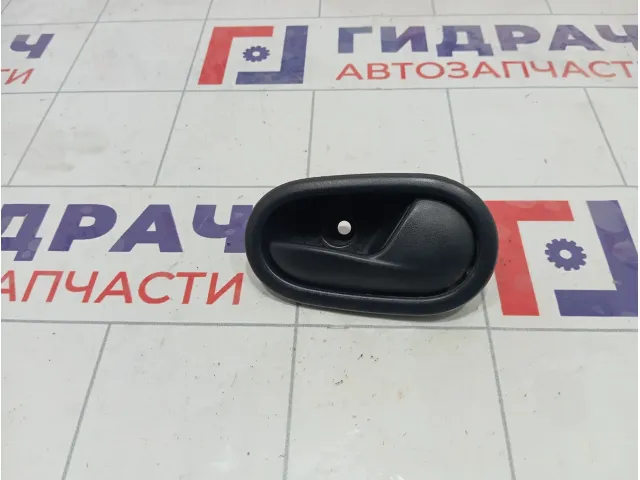 Ручка двери внутренняя правая Renault Logan 826721919R