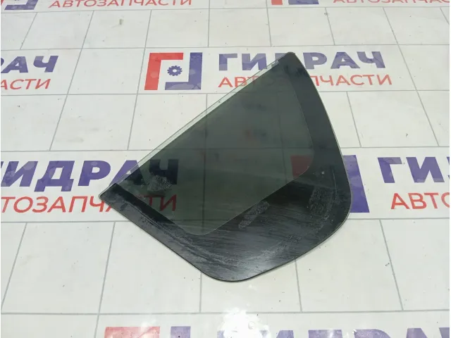 Стекло двери задней левой Renault Logan 822636739R