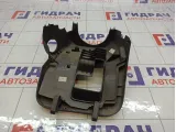 Кожух рулевой колонки нижний Renault Logan 484727666R