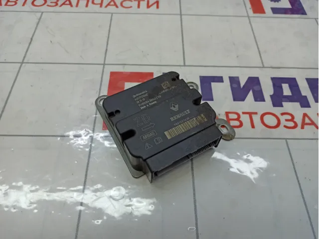 Блок управления AIR BAG Renault Logan 985102761R