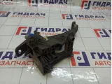 Педаль сцепления Renault Logan 465037621R