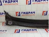 Решетка под лобовое стекло (Жабо) Renault Logan 668115673R