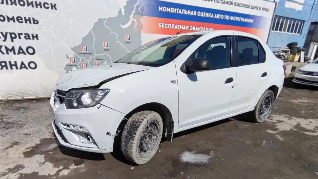 Автомобиль Renault Logan  в разборе