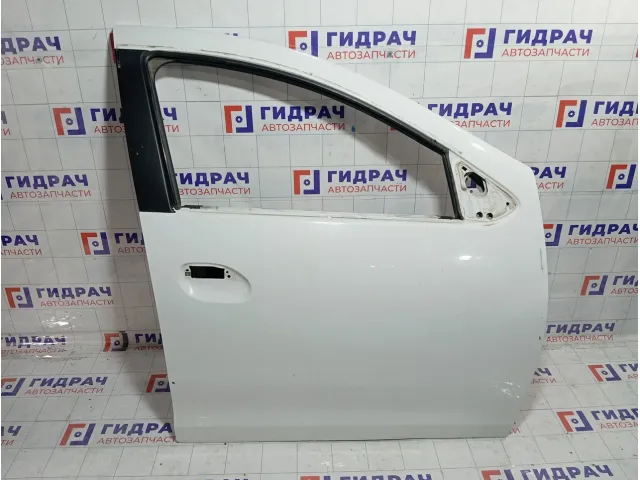Дверь передняя правая Renault Logan 801008681R