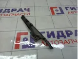 Накладка решетки стеклоочистителя правая Renault Logan 668223701R