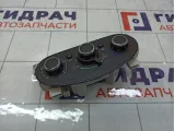 Блок управления отопителем (печкой) Renault Logan 275101698R