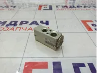 Клапан кондиционера Renault Logan 922700505R