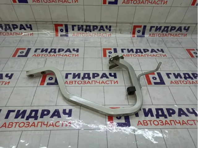 Петля багажника правая Renault Logan 904005571R