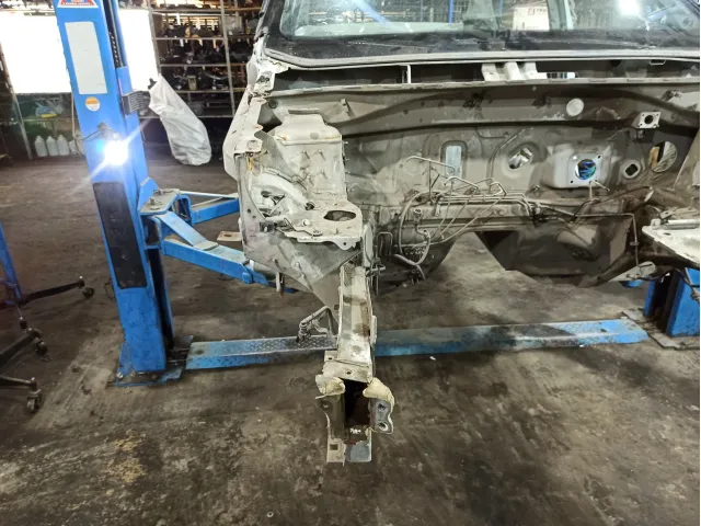 Лонжерон передний правый Renault Logan