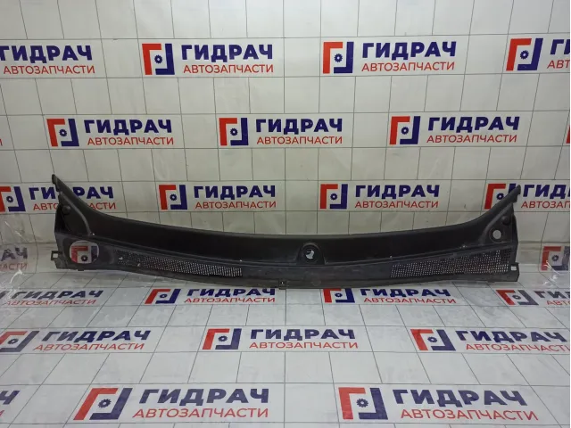 Решетка под лобовое стекло (Жабо) Renault Logan 668115673R