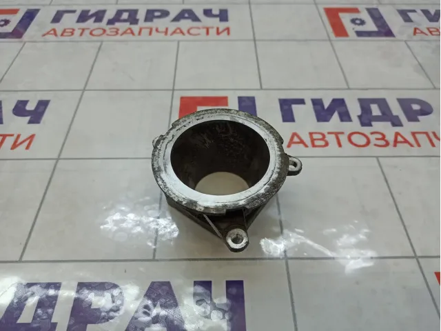 Фланец Renault Logan 165785537R