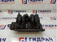 Коллектор впускной Renault Logan 140035357R