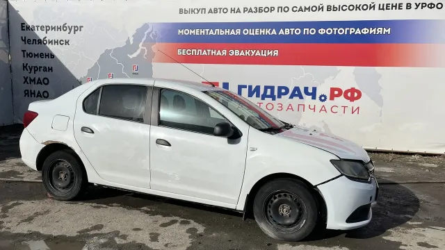 Автомобиль Renault Logan  в разборе