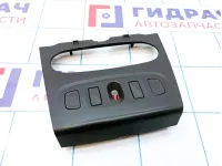 Накладка торпедо центральная Renault Logan 2 275009384R