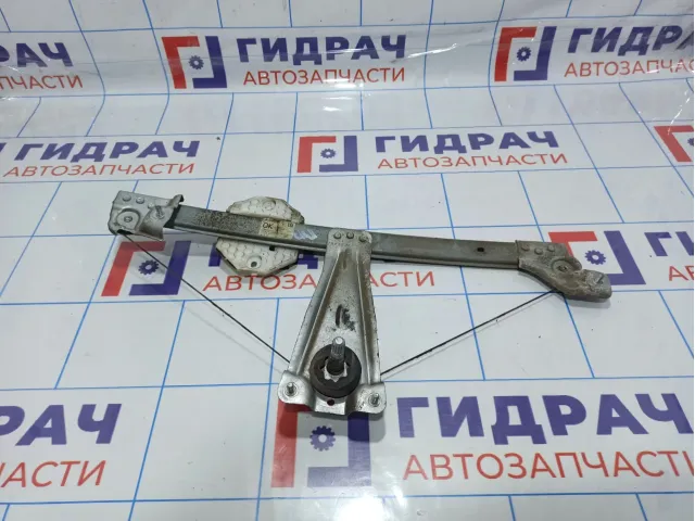 Стеклоподъемник механический задний правый Renault Logan 2 827202131R