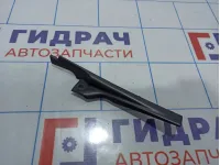 Накладка лобового стекла правая Renault Logan 2 668223701R