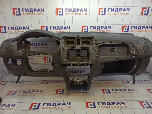 Торпедо Renault Logan 2 681004517R