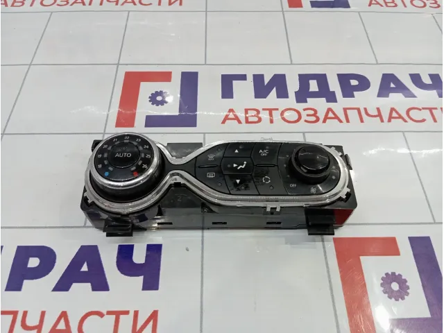 Блок управления климатической установкой Renault Logan 2 275105737R