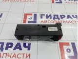 Блок управления климатической установкой Renault Logan 2 275105737R