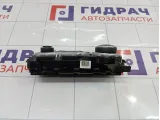 Блок управления климатической установкой Renault Logan 2 275105737R