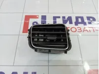 Дефлектор воздушный центральный левый Renault Logan 2