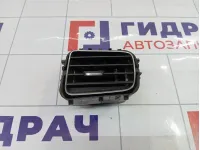 Дефлектор воздушный центральный правый Renault Logan 2