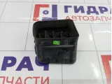 Дефлектор воздушный центральный правый Renault Logan 2