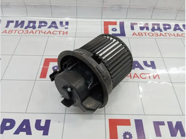 Моторчик отопителя Renault Logan 2 272101170R