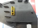 Крышка блока предохранителей Renault Logan 2 243224923R. Царапины.