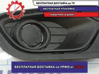 Решетка в бампер левая Renault Logan 2 263363542R. Царапины.