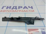 Накладка лобового стекла правая Renault Logan 2 668223701R. Цаоапины.