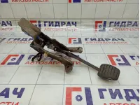 Педаль сцепления Renault Logan 2 465031703R