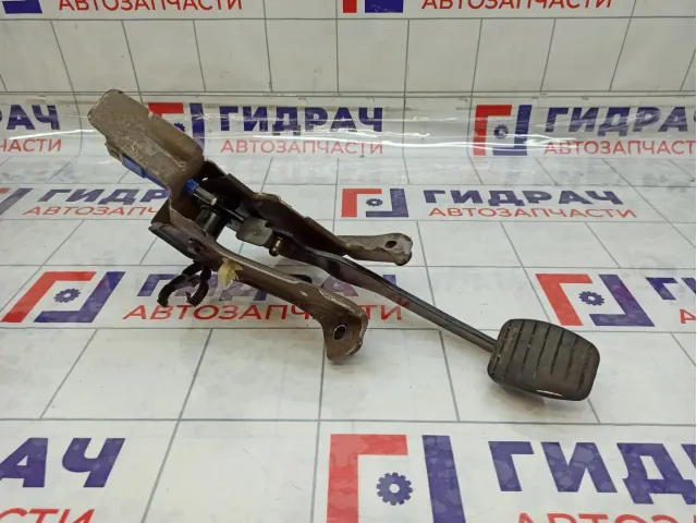 Педаль сцепления Renault Logan 2 465031703R