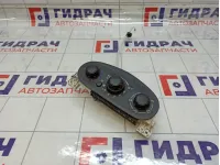 Блок управления отопителем Renault Logan 2 275100922R