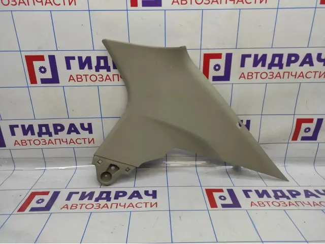 Обшивка задней стойки правой Renault Logan 2 769345179R.