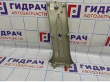 Обшивка средней стойки правой Renault Logan 2 769131624R.