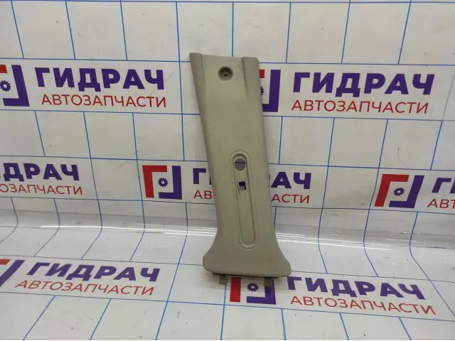 Обшивка средней стойки левой Renault Logan 2 769143406R.