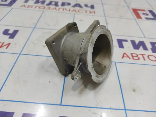 Фланец Renault Logan 2 165785537R.