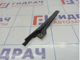 Накладка лобового стекла правая Renault Logan 2 668223701R.